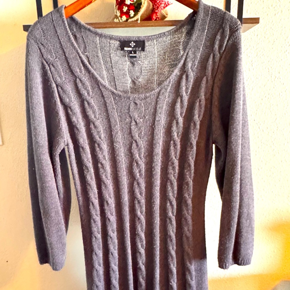 RonniNicole sweater dress. Size L.